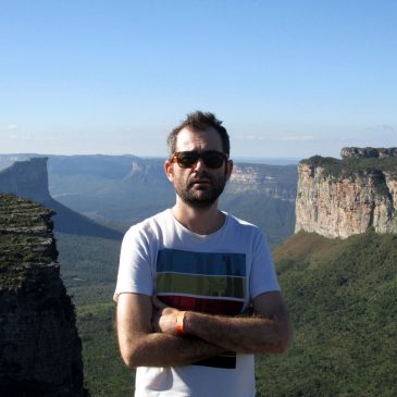 Chapada Diamantina - Posing on Morro do Pai Inácio