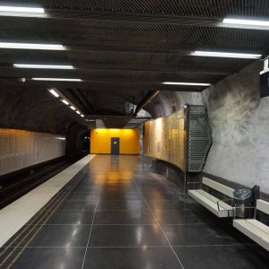 Universitetet Station Art