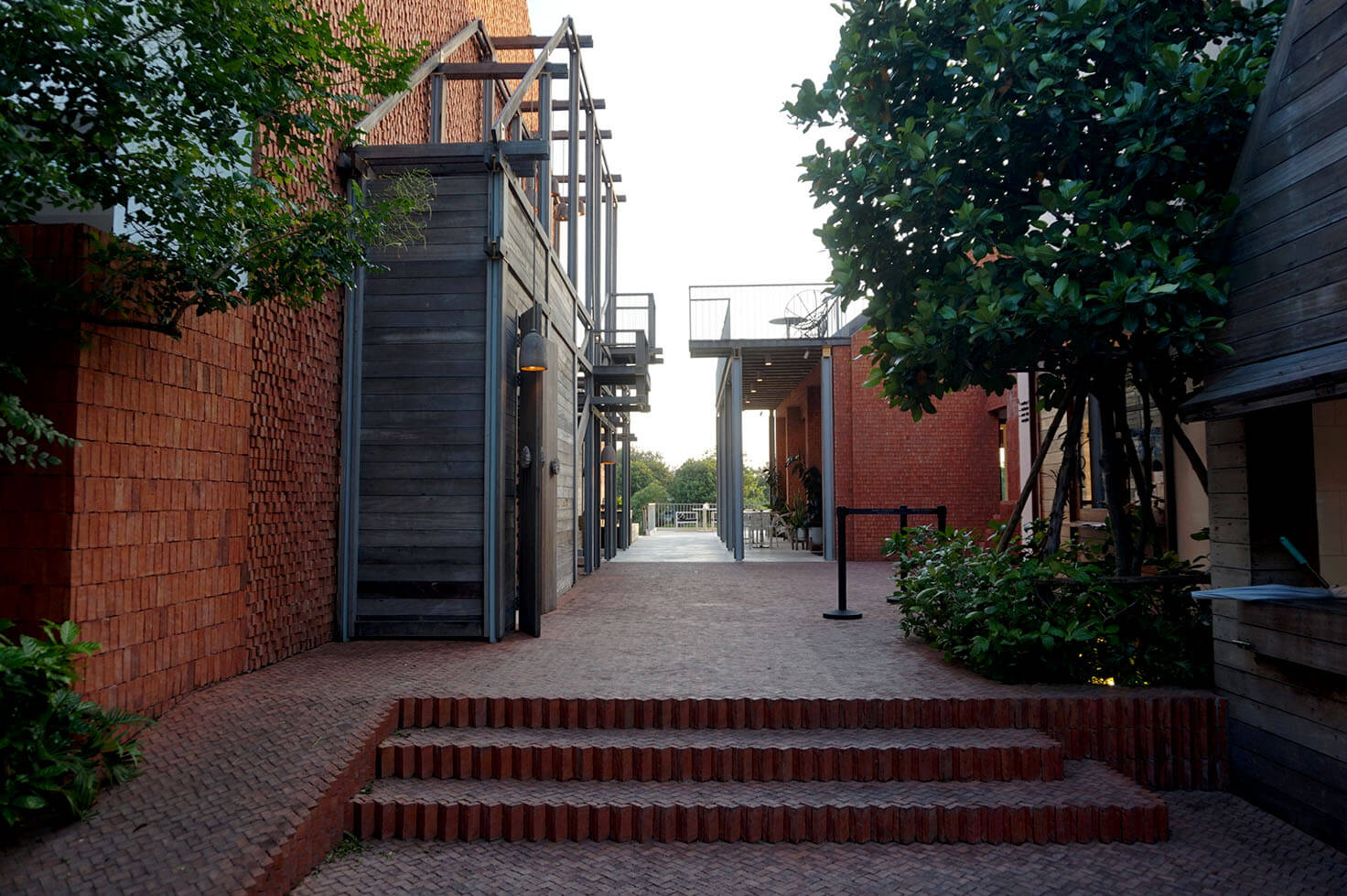 Baan Pomphet Hotel - the best hotel in Ayutthaya