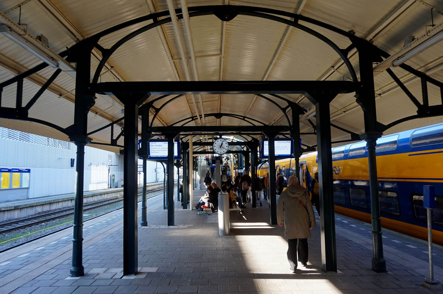 Alkmaar train station