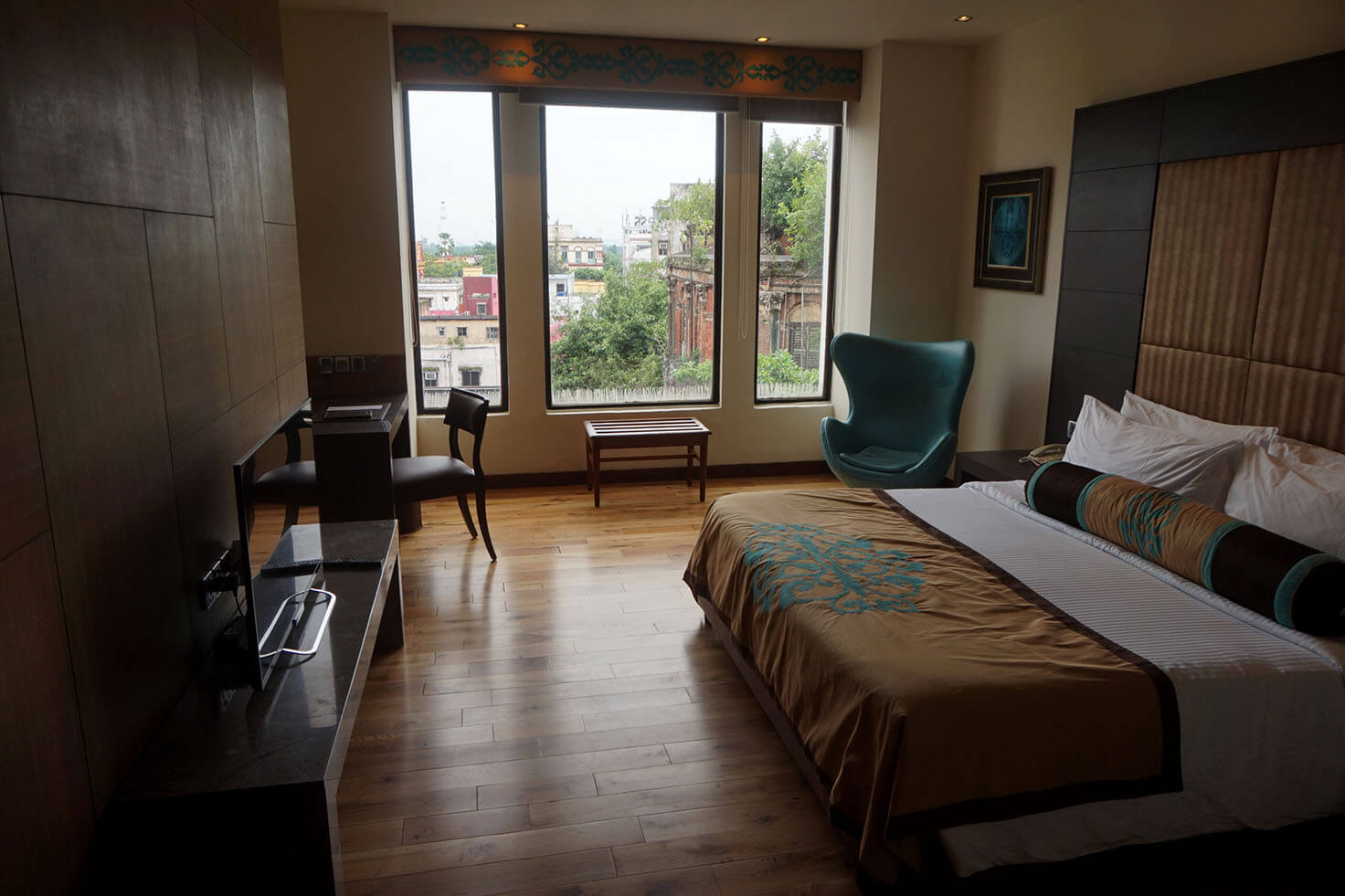 Lalit Great Eastern Kolkata Hotel